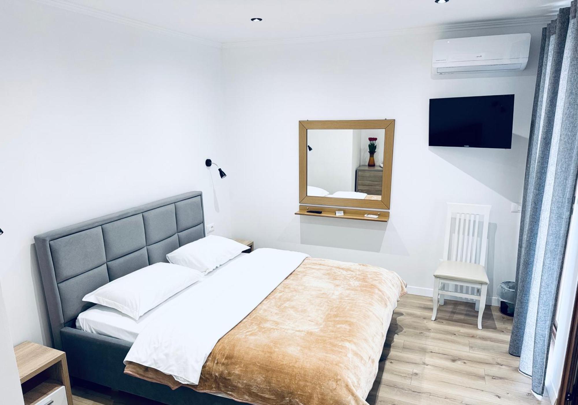 Kutal Park Inn Hotel Përmet Zewnętrze zdjęcie