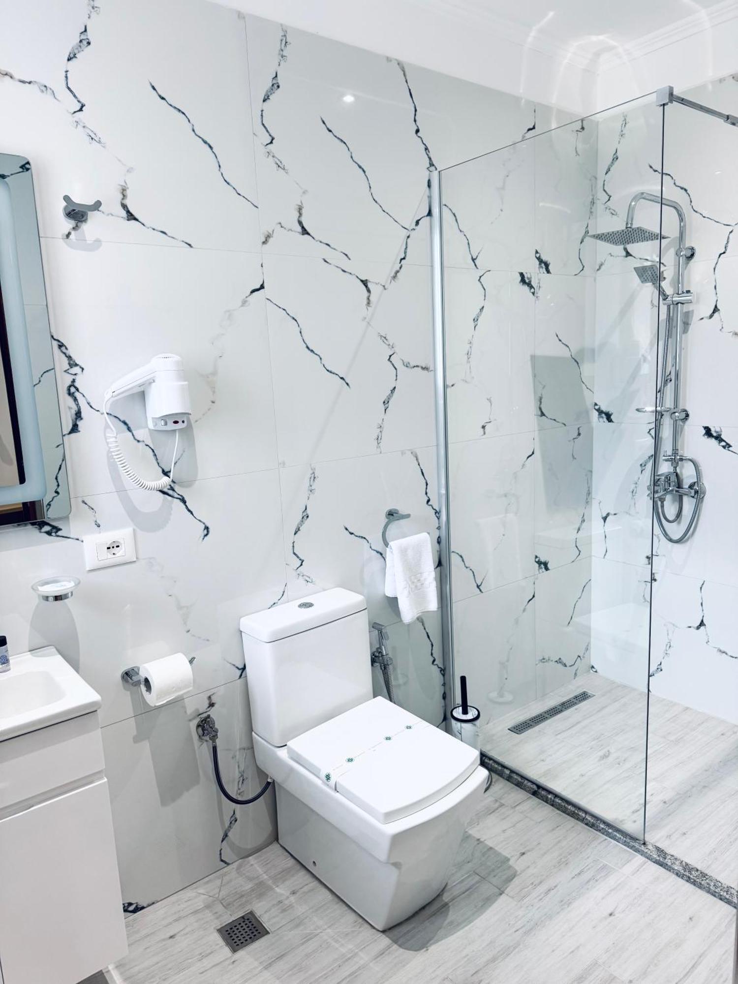 Kutal Park Inn Hotel Përmet Zewnętrze zdjęcie