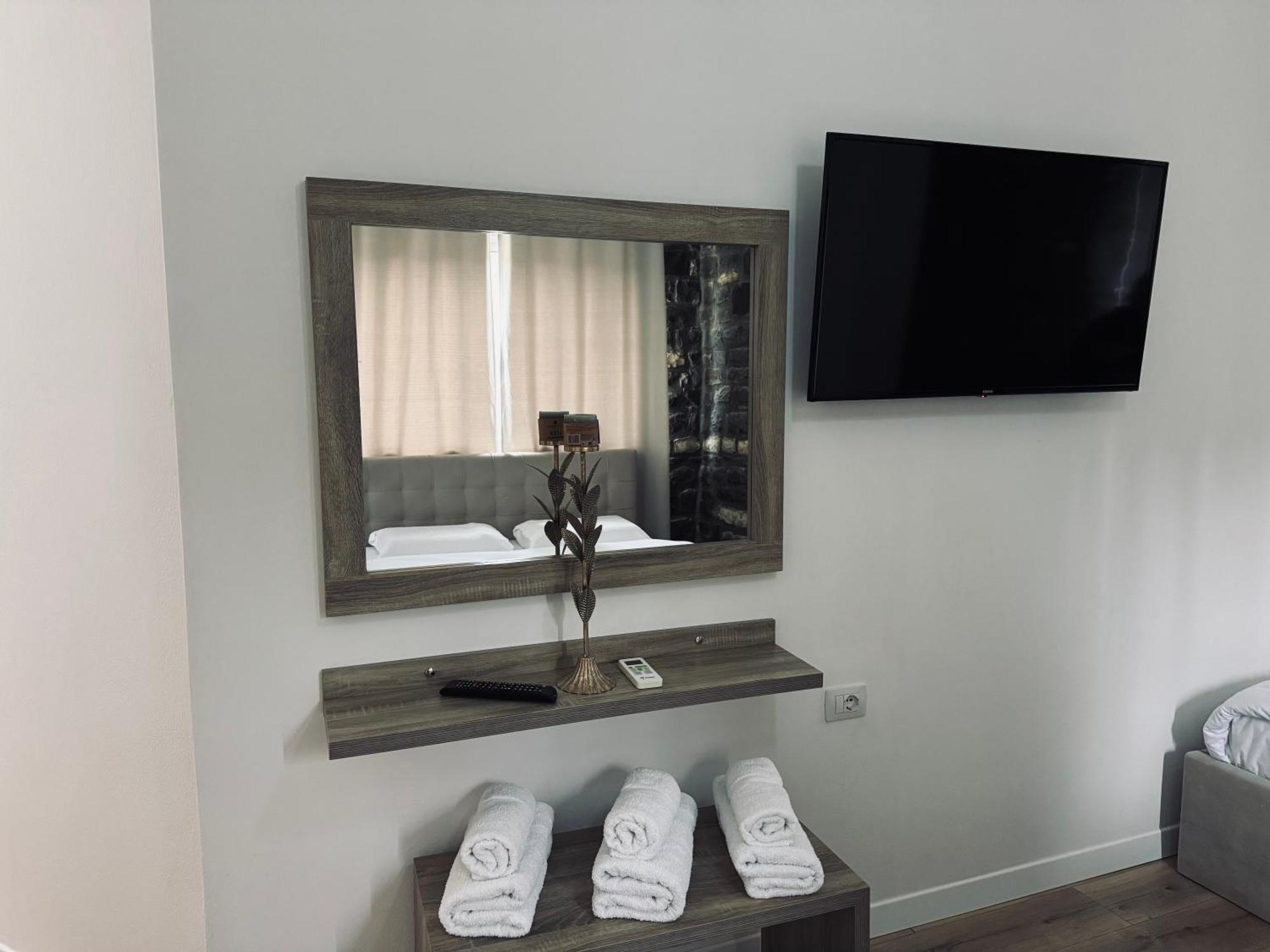 Kutal Park Inn Hotel Përmet Zewnętrze zdjęcie